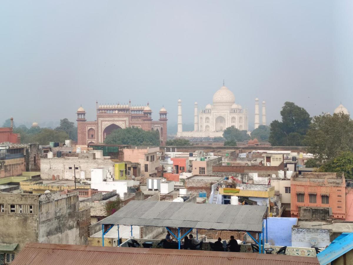 Hotel India Inn Walking Distance From Taj Mahal-- Rooftop Taj Mahal View 아그라 외부 사진