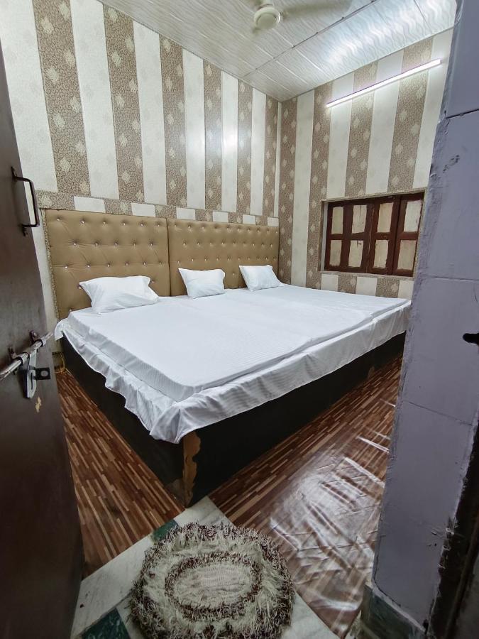 Hotel India Inn Walking Distance From Taj Mahal-- Rooftop Taj Mahal View 아그라 외부 사진